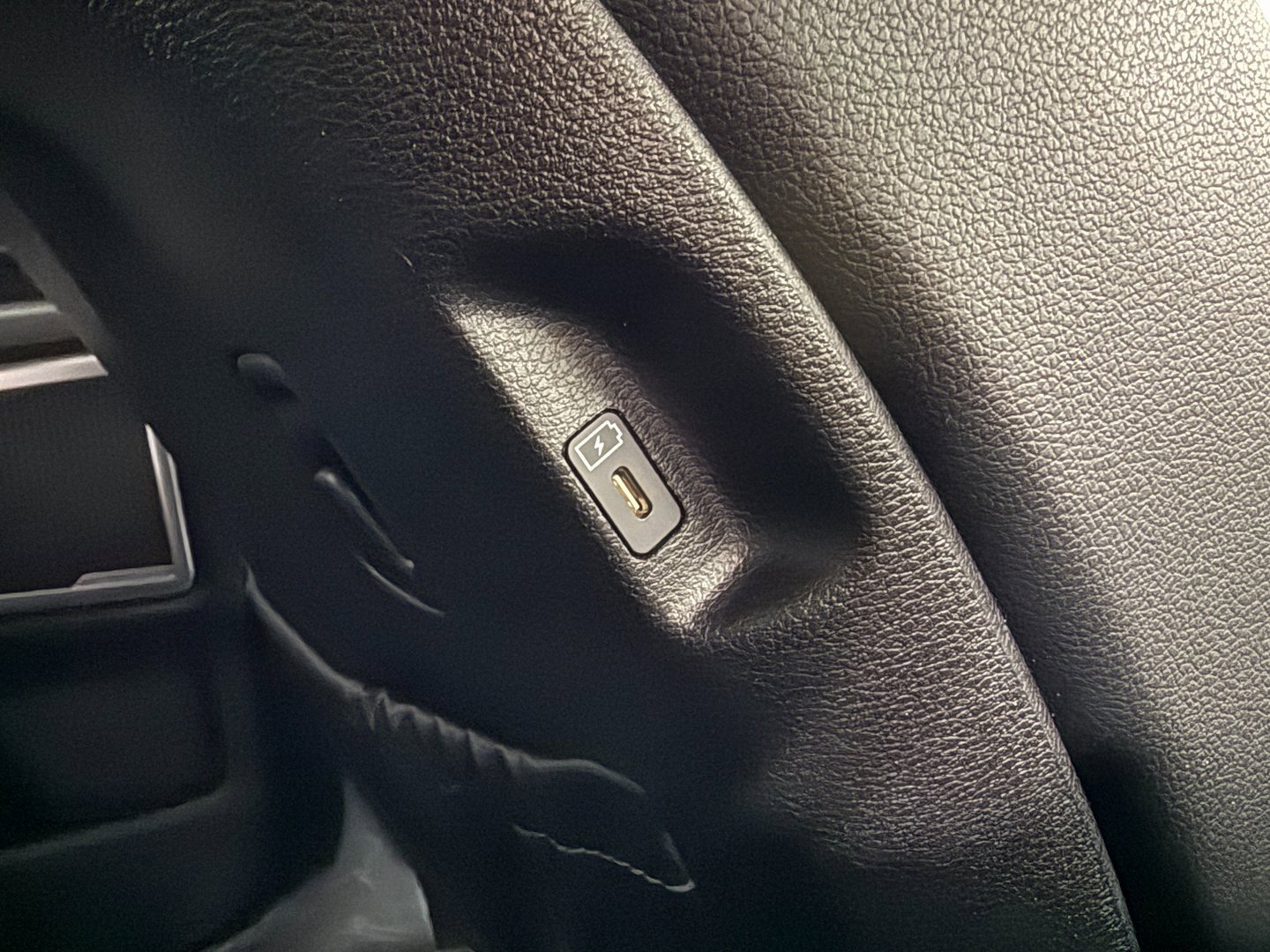 Used 2024 Kia Telluride EX X-Line image 40