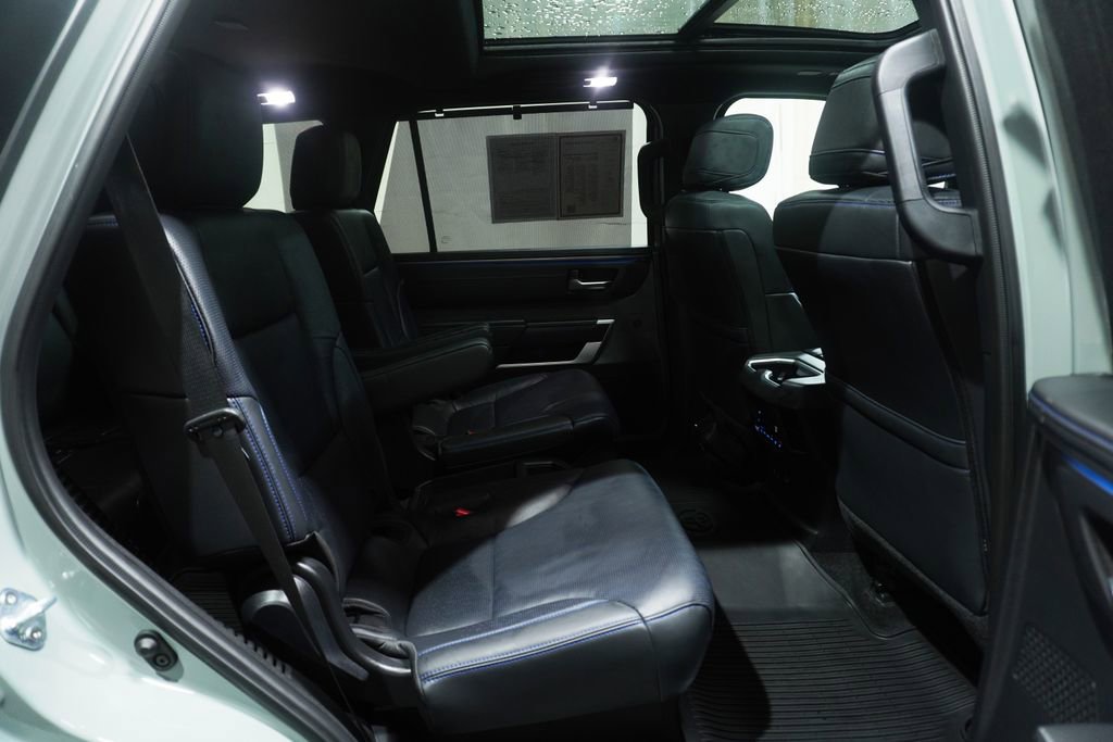 Certified 2024 Toyota Sequoia Platinum AWD/4WD image 19