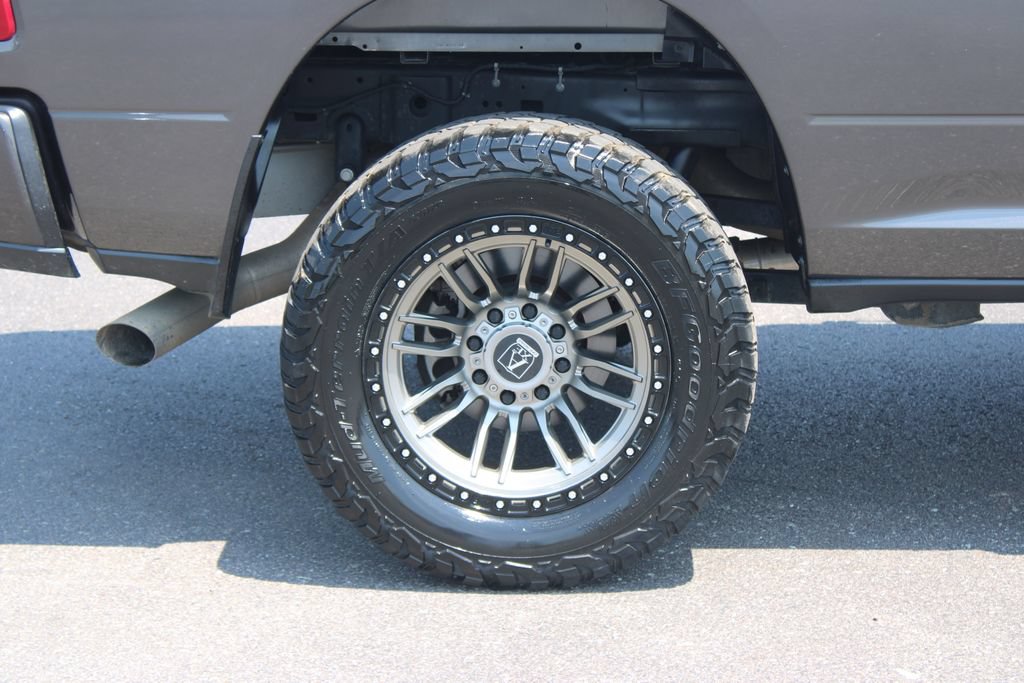Used 2024 RAM 2500 Big Horn w/ Night Edition AWD/4WD image 13