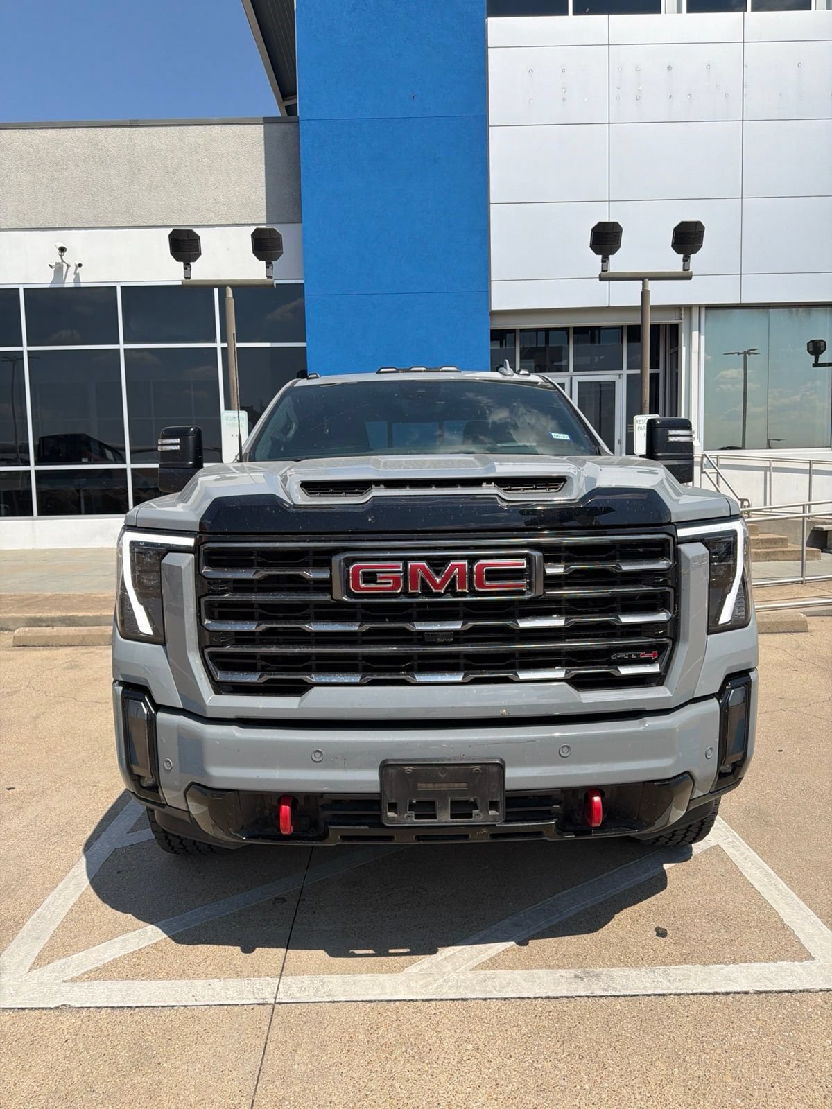 Used 2024 GMC Sierra 2500 AT4 w/ AT4 Premium Plus Package AWD/4WD image 10