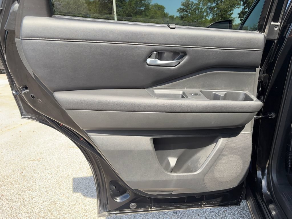 Certified 2022 Nissan Pathfinder SL FWD image 26