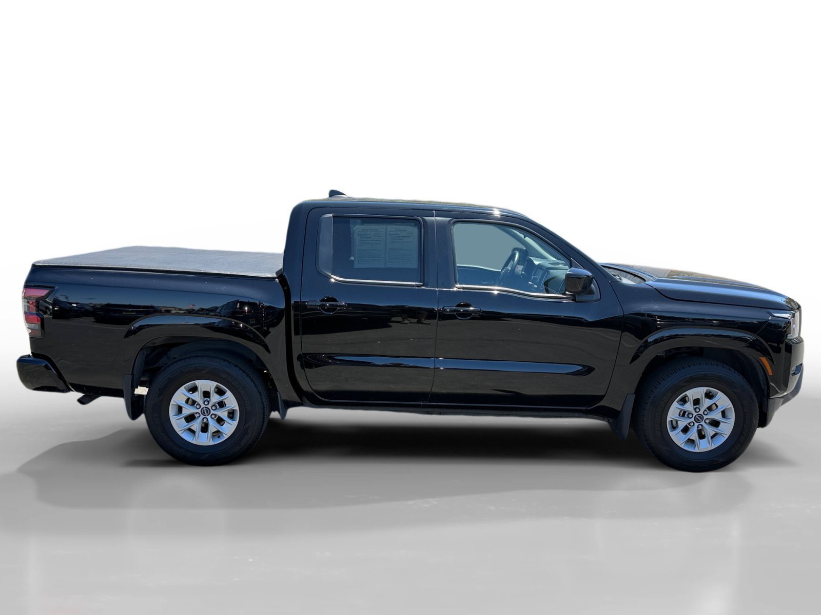 Used 2024 Nissan Frontier SV RWD image 6