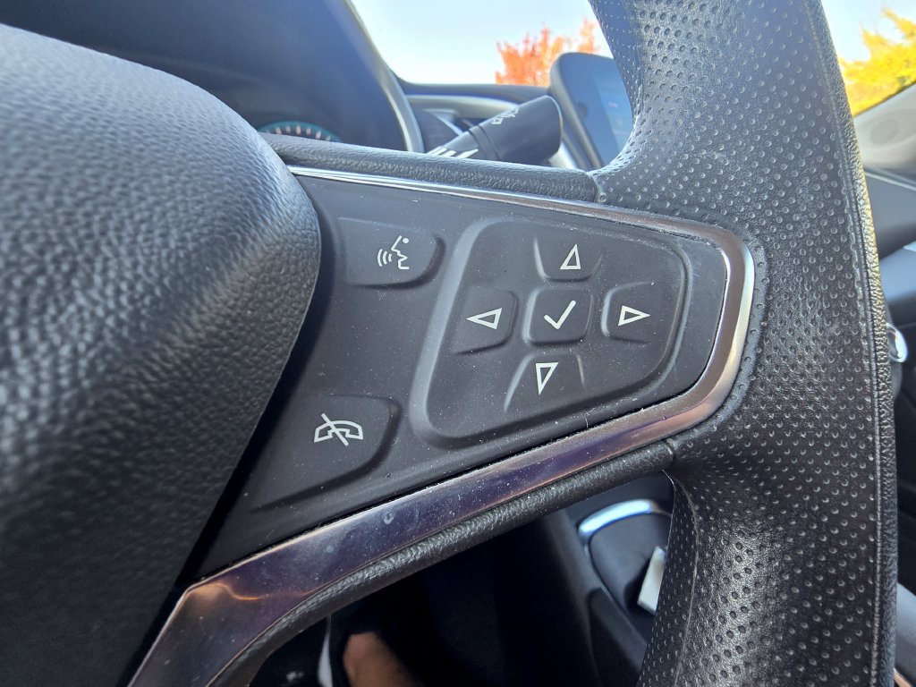 Used 2025 Chevrolet Malibu LT FWD image 23