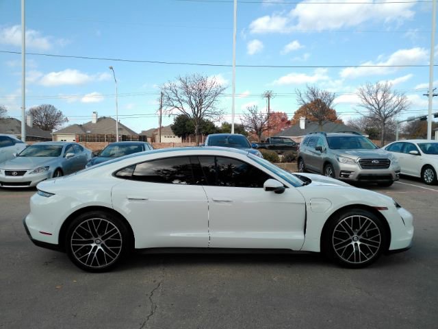 Used 2022 Porsche Taycan image 5