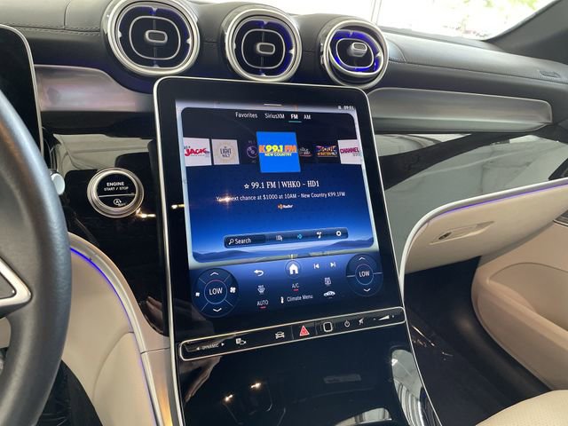 Used 2025 Mercedes-Benz GLC 300 4MATIC image 26