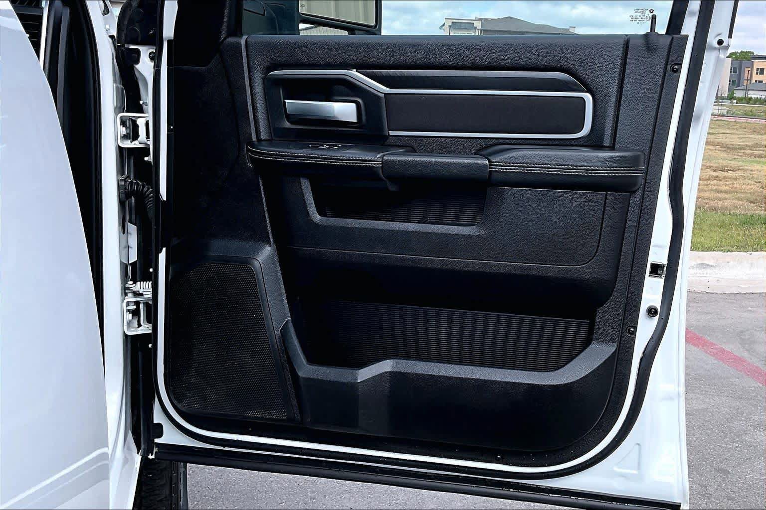 Used 2025 RAM 2500 Big Horn image 27
