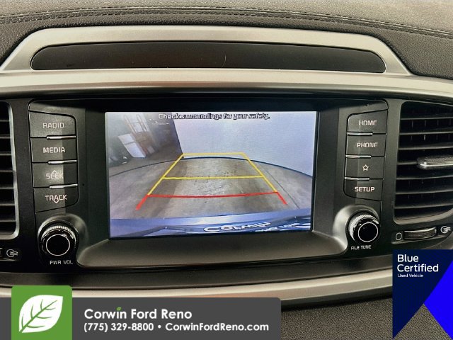 Used 2020 Kia Sorento FWD V6 image 17