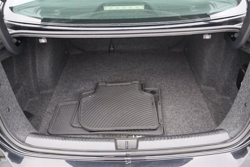 Used 2013 Volkswagen Jetta GLI Autobahn FWD image 39