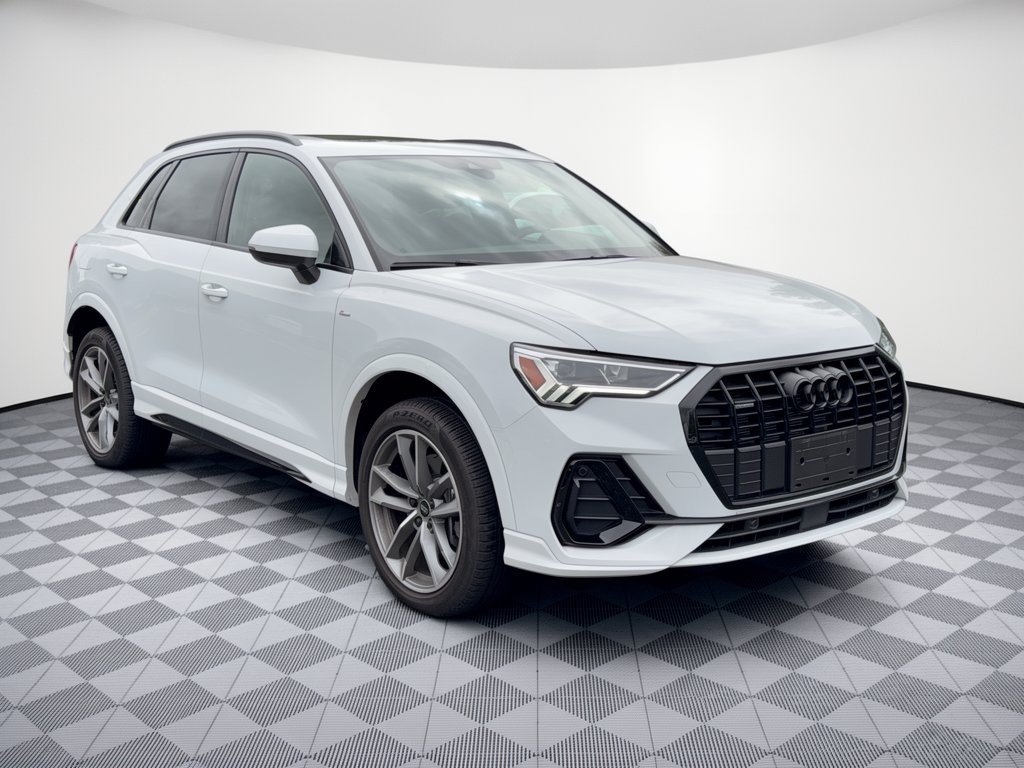 Used 2025 Audi Q3 2.0T Premium w/ Convenience Package AWD/4WD image 7