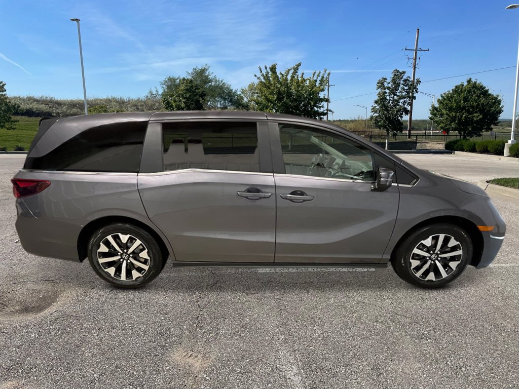 New 2026 Honda Odyssey EX-L image 7