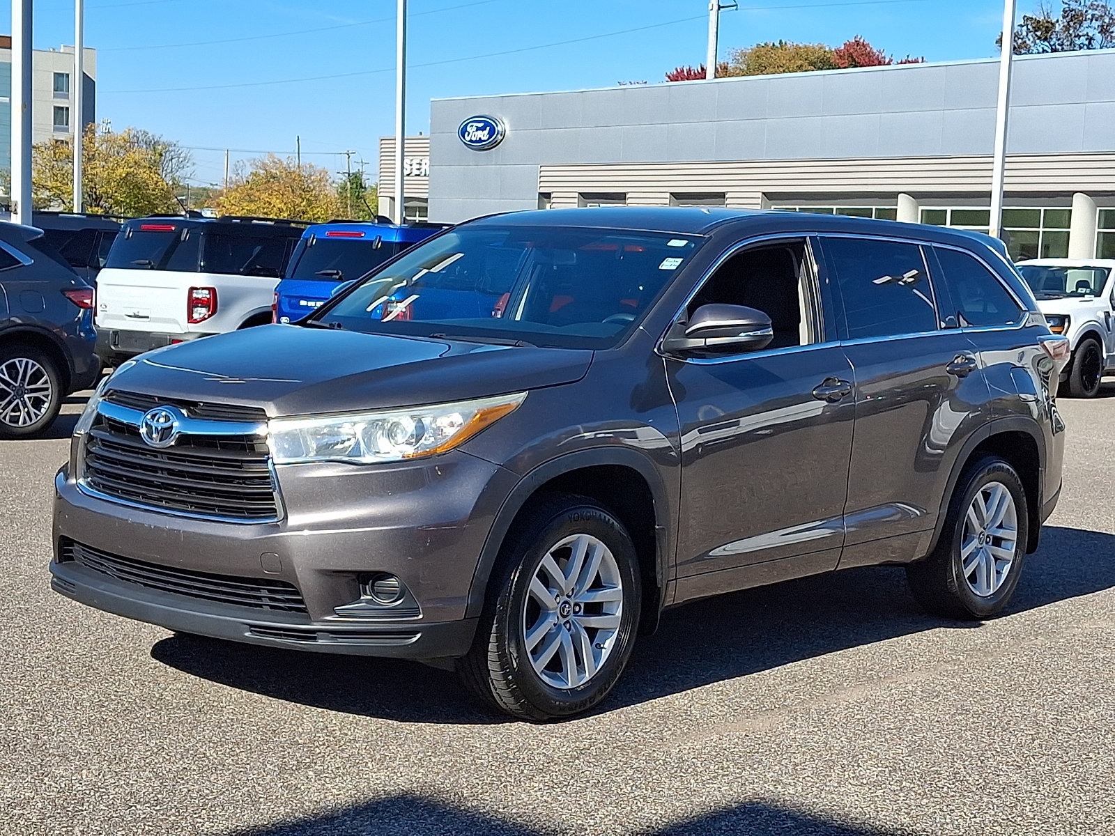 Used 2016 Toyota Highlander LE AWD/4WD image 5