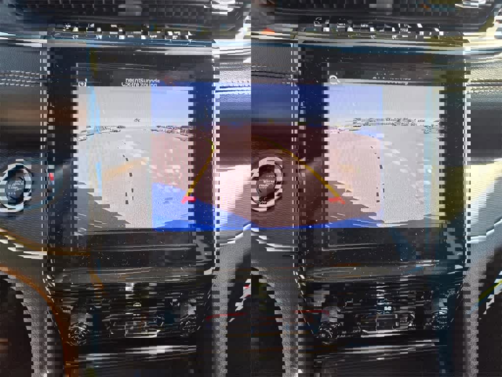 New 2025 Jeep Grand Cherokee Altitude image 18