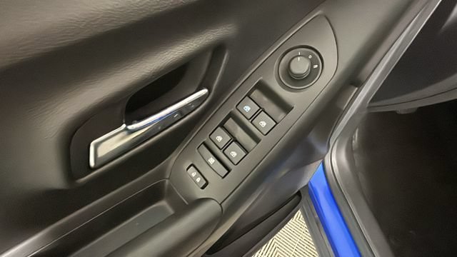 Used 2016 Chevrolet Trax LT FWD image 11