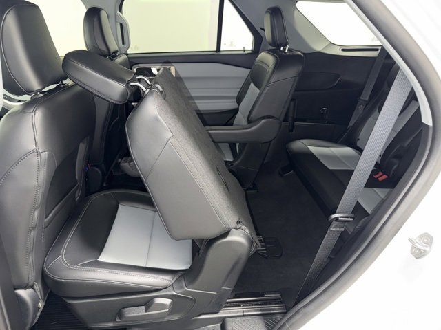 Used 2023 Ford Explorer XLT w/ Equipment Group 202A image 33