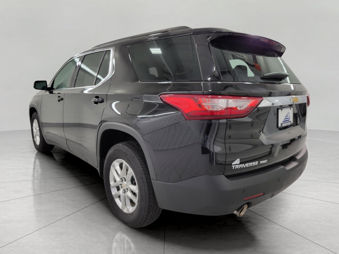 Used 2021 Chevrolet Traverse LT w/ LPO, Floor Liner Package AWD/4WD image 49