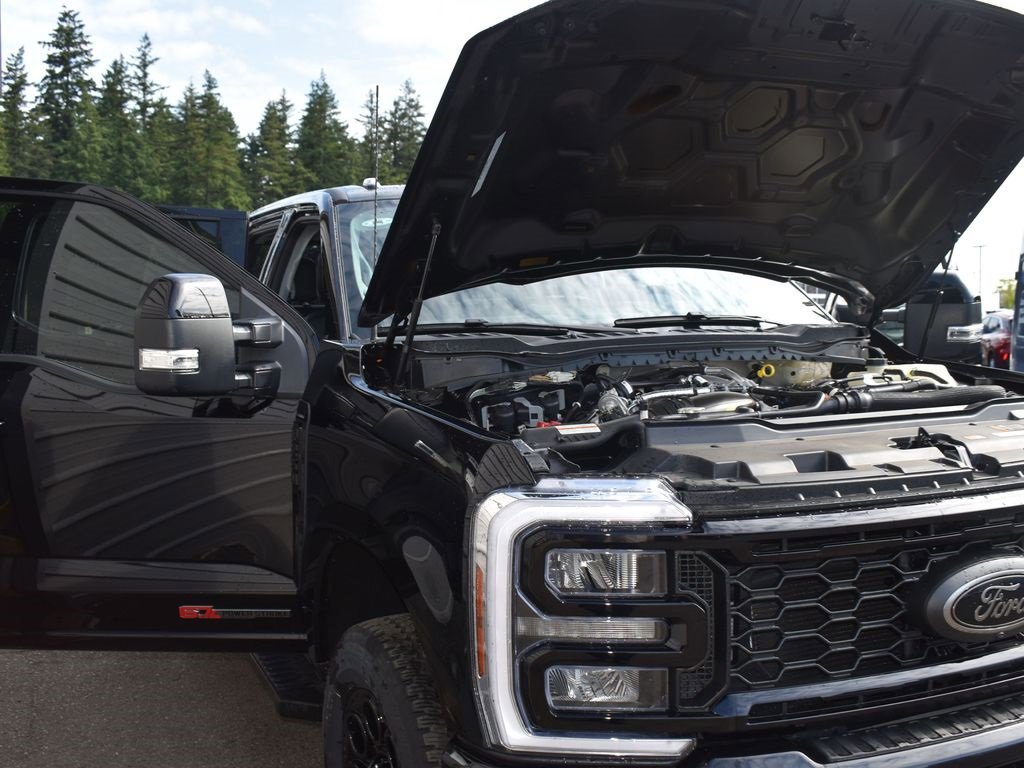 New 2025 Ford F250 Lariat w/ Lariat Ultimate Package image 25