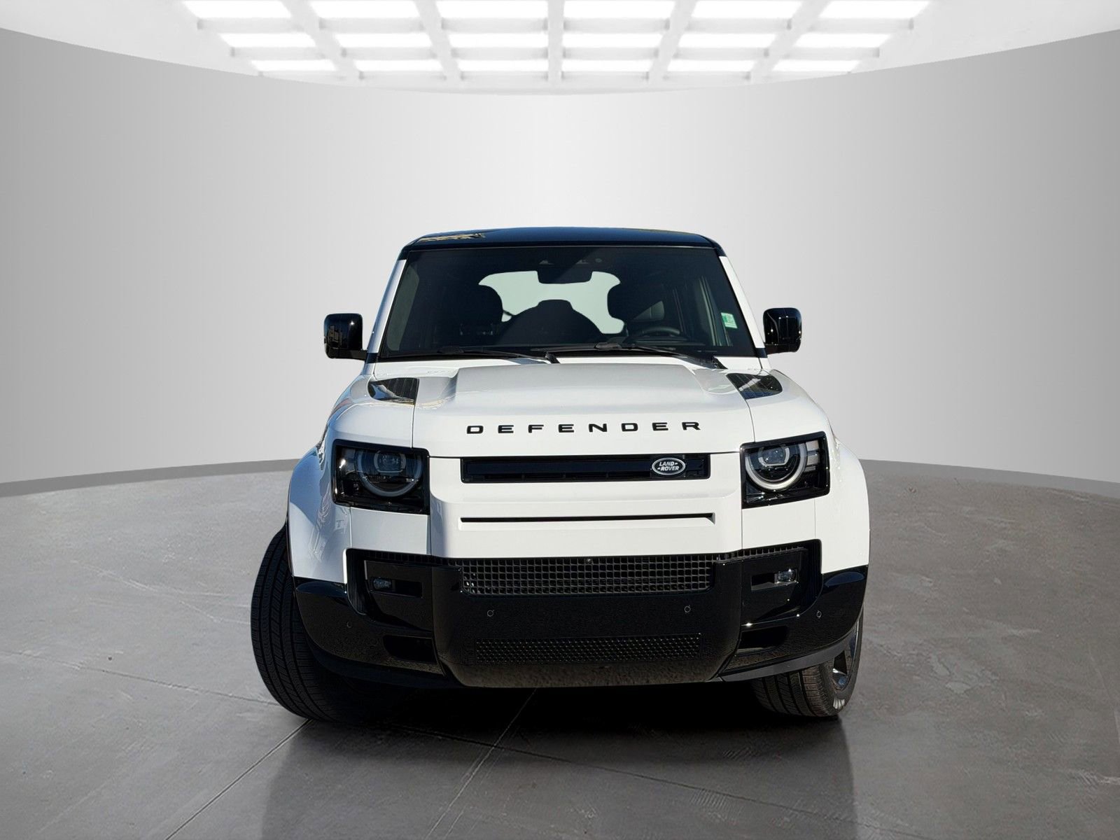 New 2026 Land Rover Defender 110 V8 image 2