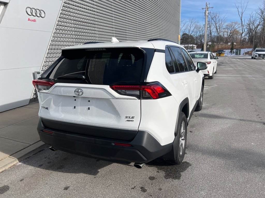 Used 2024 Toyota RAV4 XLE image 27