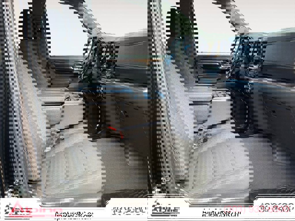 Used 2024 Chevrolet Silverado 1500 LT image 15