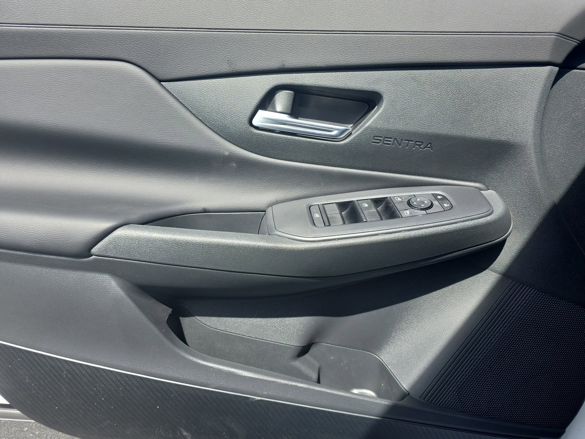 New 2026 Nissan Sentra SV w/ SV Convenience Package FWD image 26