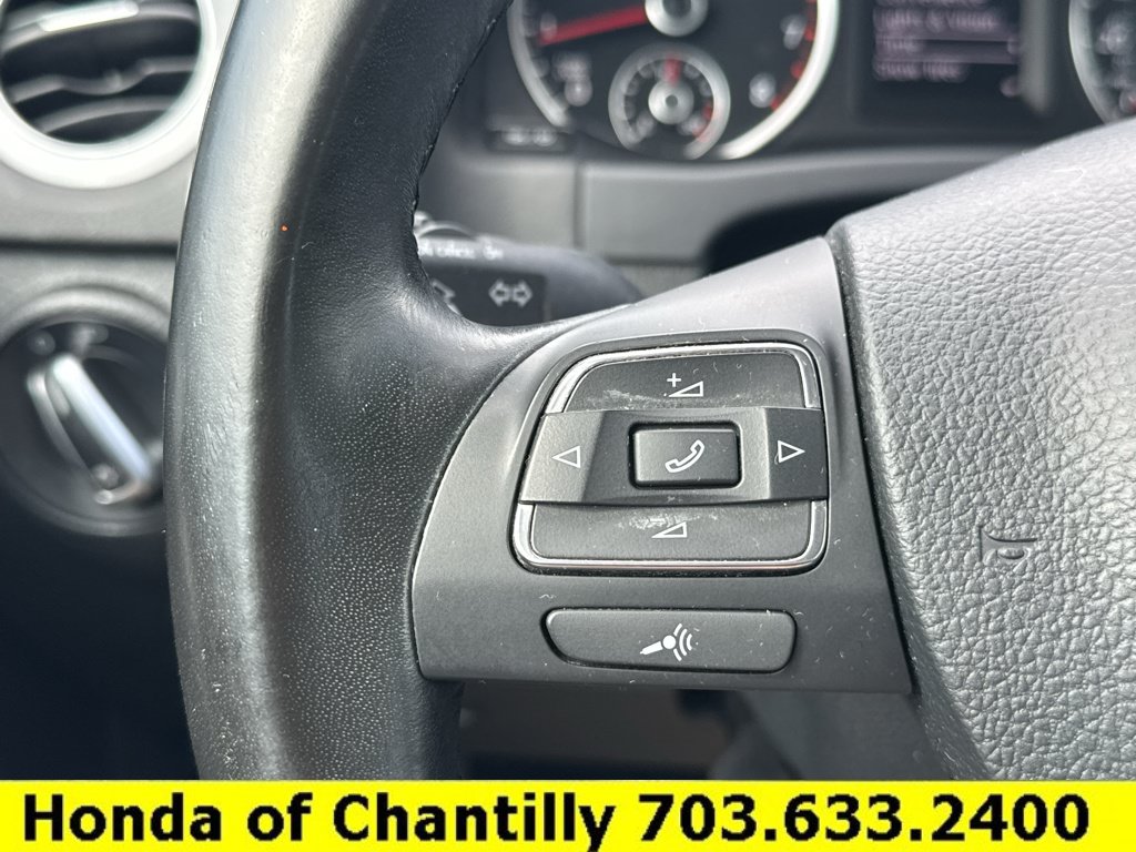 Used 2018 Volkswagen Tiguan Limited AWD/4WD image 12