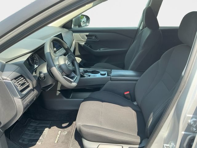 Used 2024 Nissan Rogue S AWD/4WD image 11