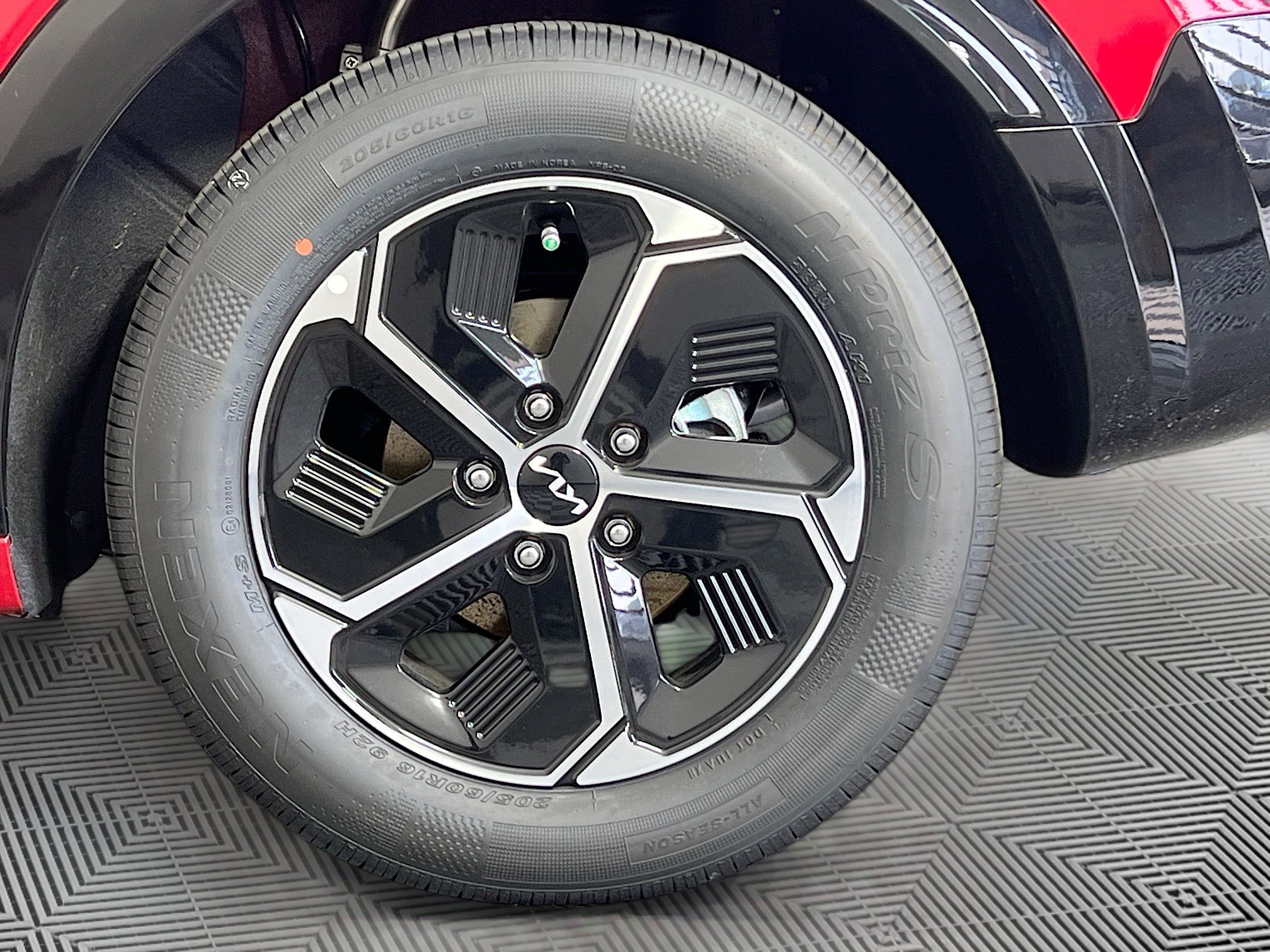 New 2025 Kia Niro SX image 37