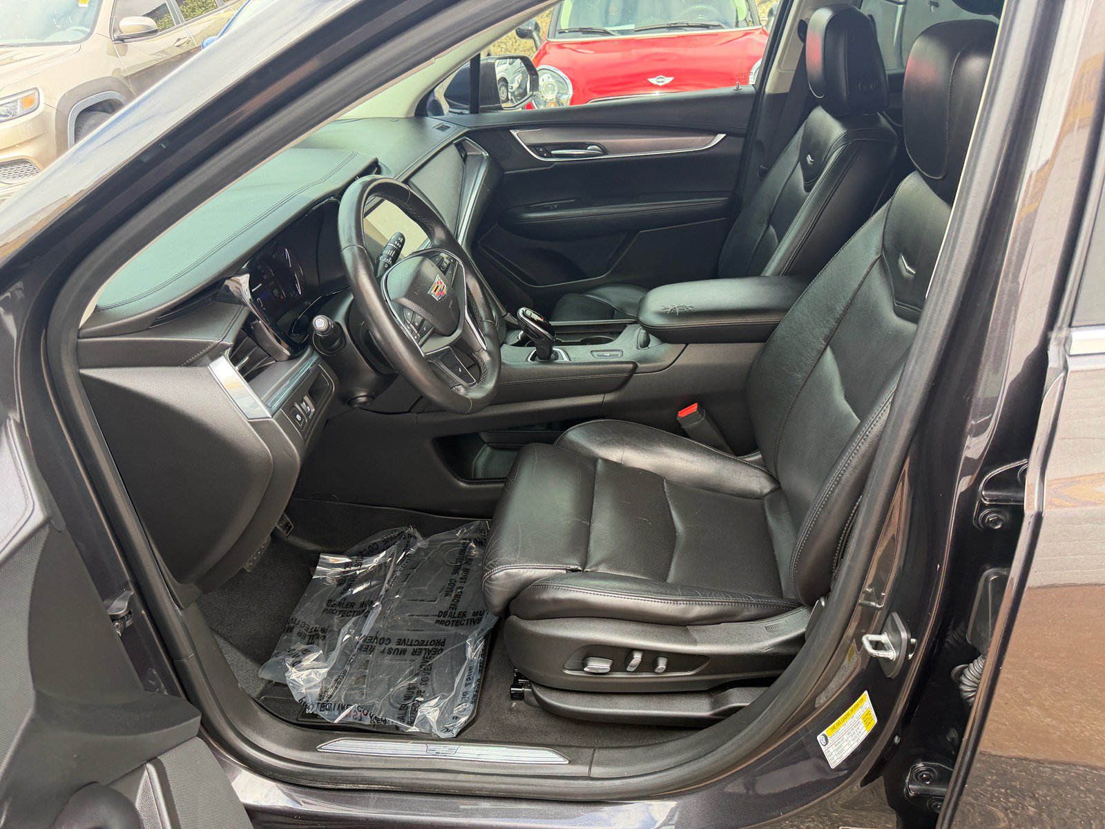 Used 2017 Cadillac XT5 Luxury FWD image 18