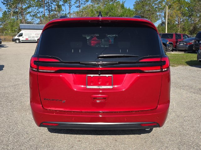 New 2026 Chrysler Pacifica Select w/ S Appearance Package FWD image 5