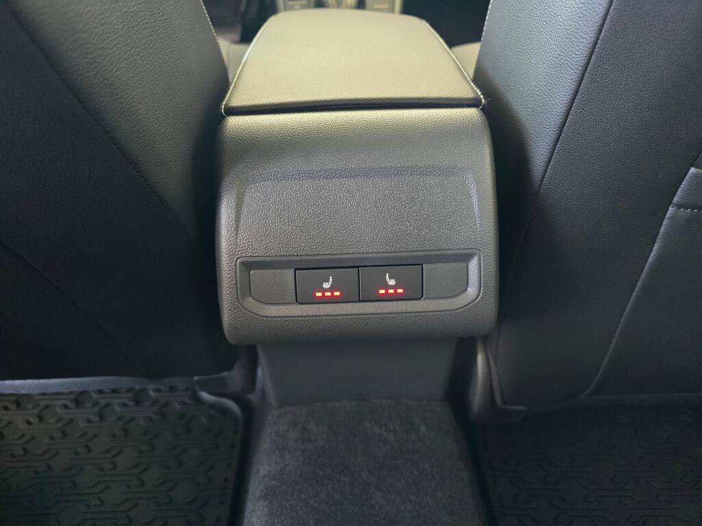 New 2026 Volkswagen Jetta SEL FWD image 35