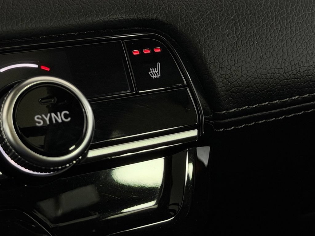 Used 2025 Honda Pilot Touring image 20