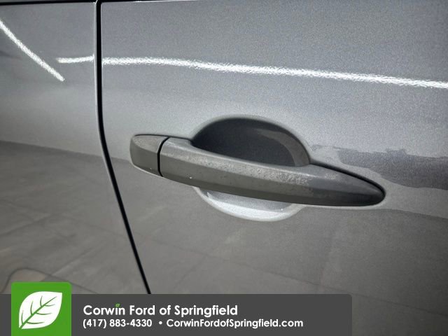 Used 2021 Nissan Rogue S image 8