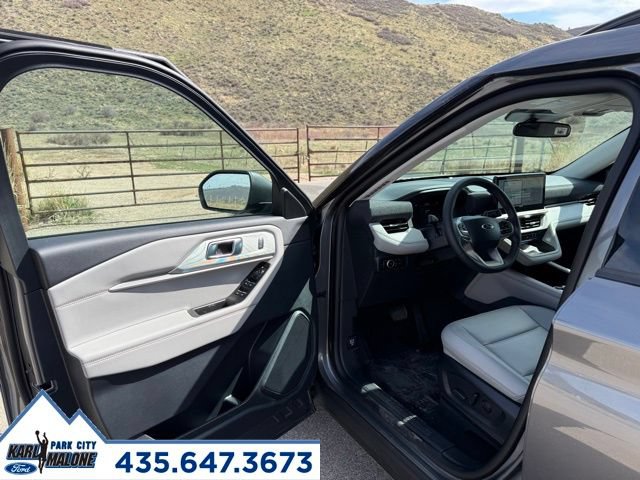 Used 2026 Ford Explorer Active w/ Active Comfort Package AWD/4WD image 11
