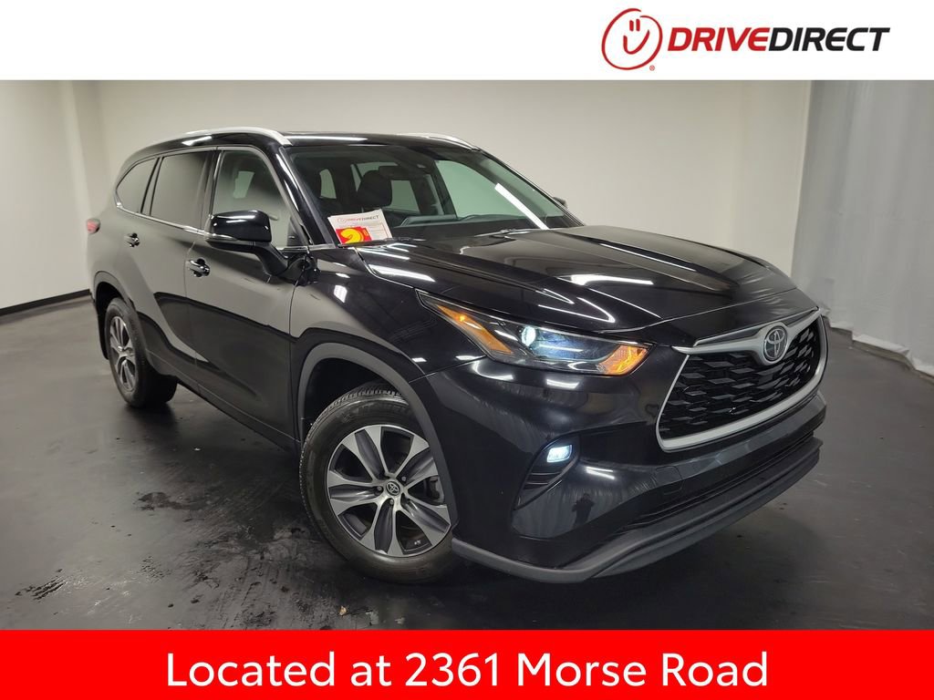 Used 2022 Toyota Highlander XLE image 1