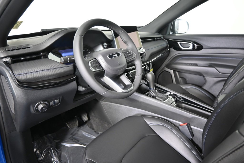 New 2026 Jeep Compass Limited image 22