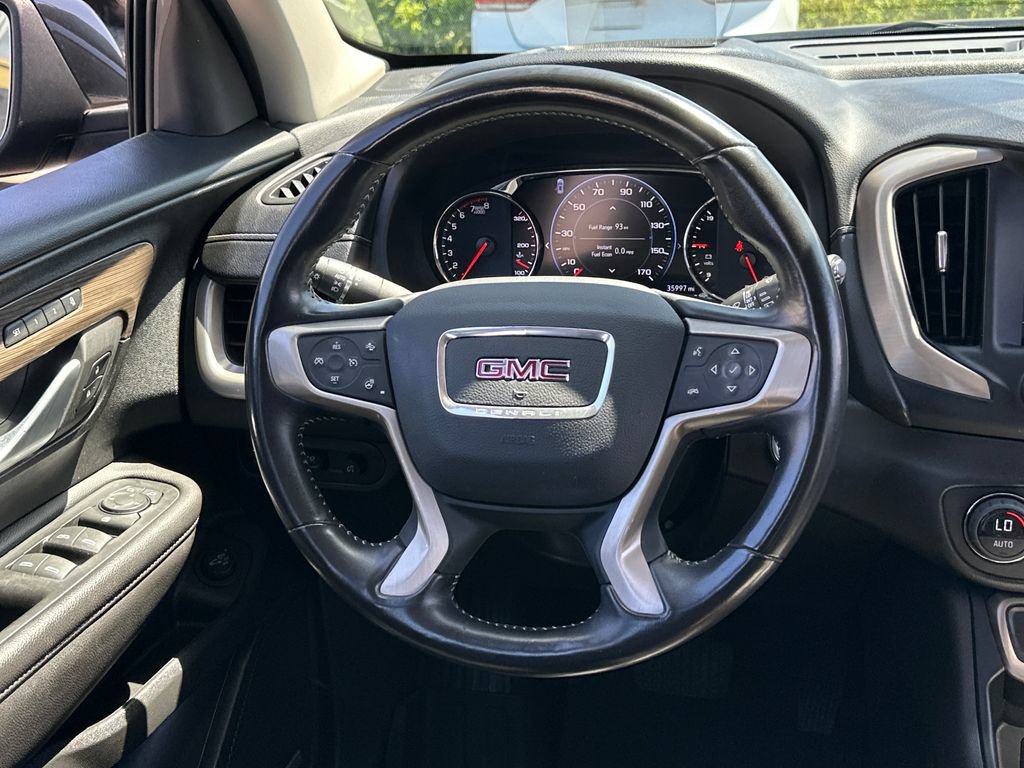 Used 2022 GMC Terrain Denali w/ Denali Premium Package AWD/4WD image 17