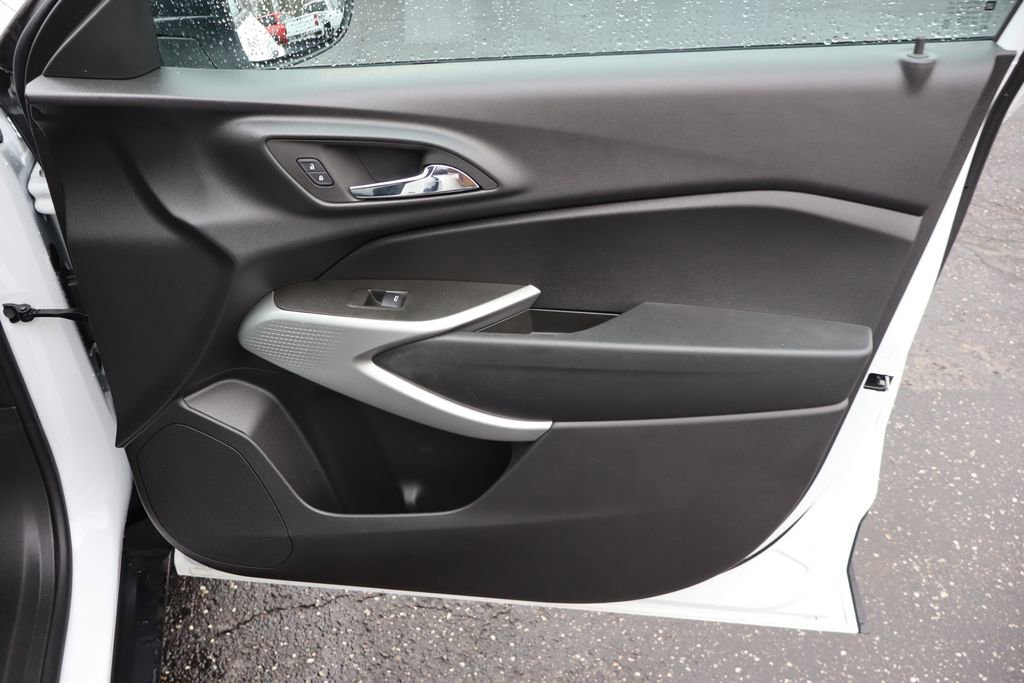 Used 2024 Chevrolet Trax LS image 23