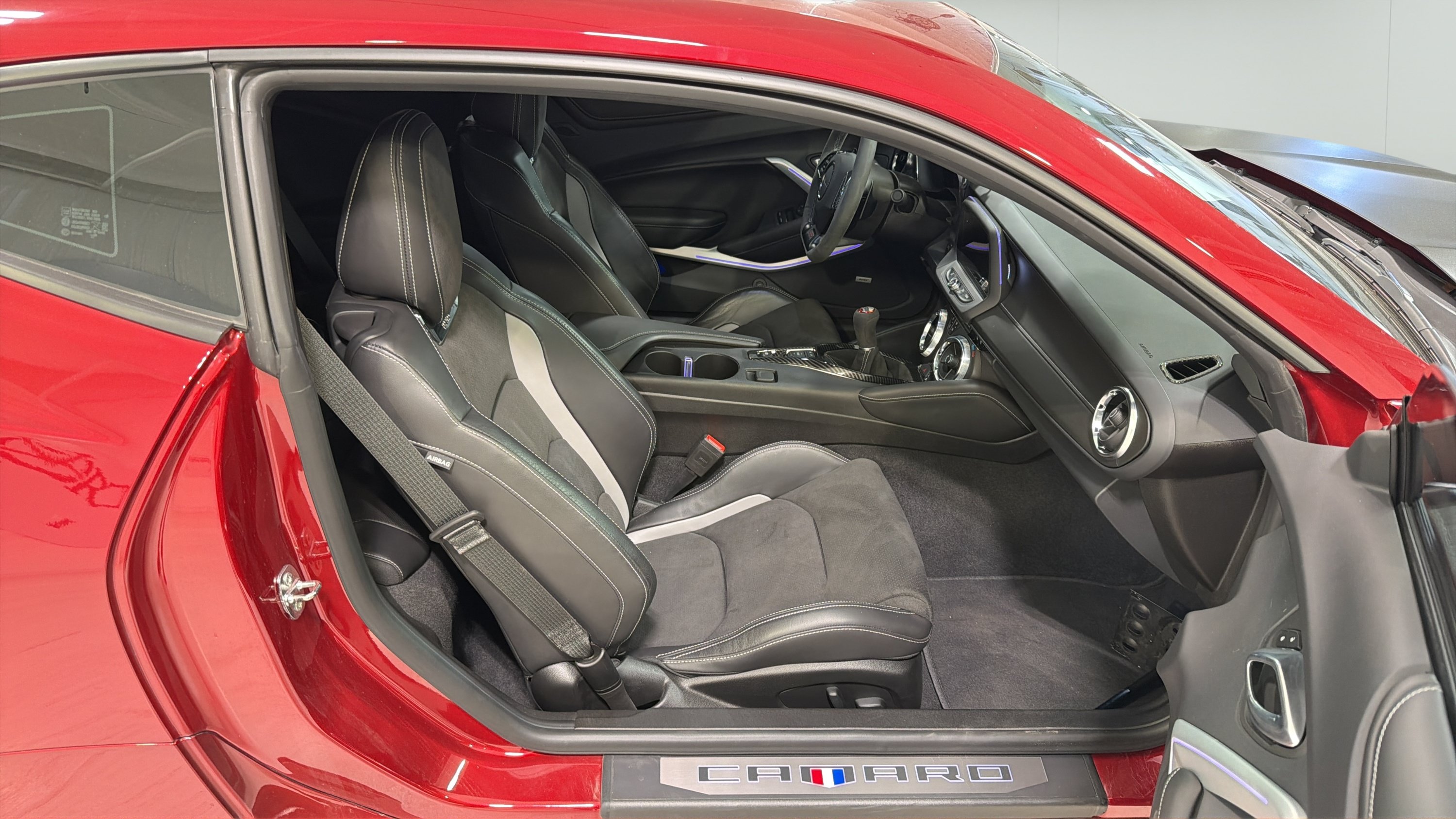 Used 2023 Chevrolet Camaro SS RWD image 25