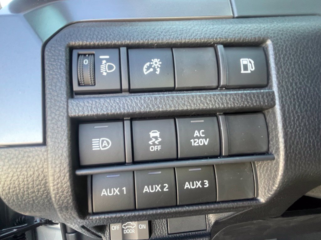New 2026 Toyota Tacoma TRD Sport w/ TRD Sport Upgrade Package AWD/4WD image 18