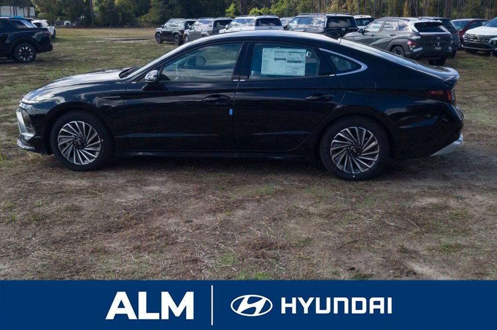 New 2025 Hyundai Sonata SEL FWD image 10