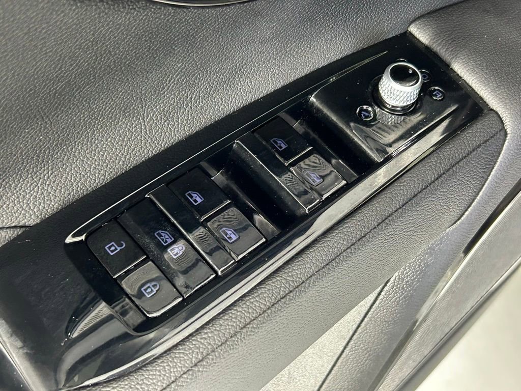 Used 2023 Maserati Grecale GT image 35