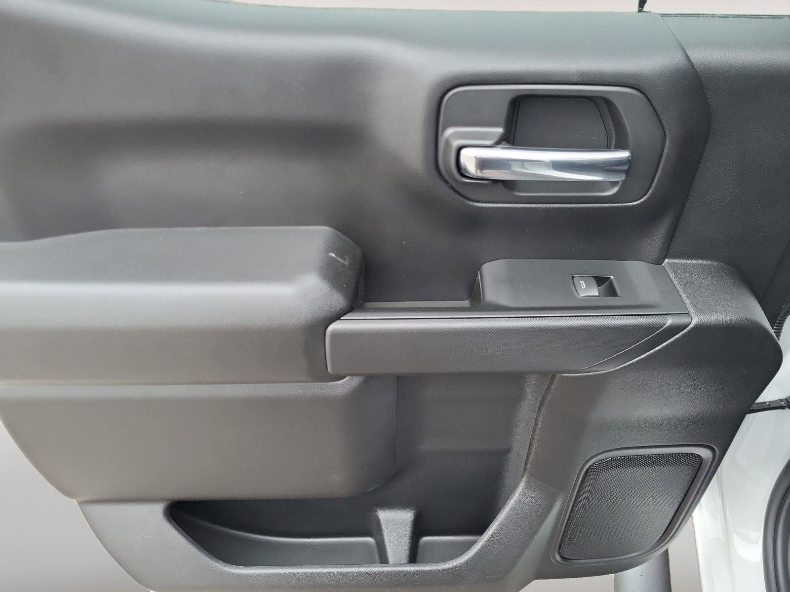 New 2026 Chevrolet Silverado 1500 Custom w/ Rally Edition image 18