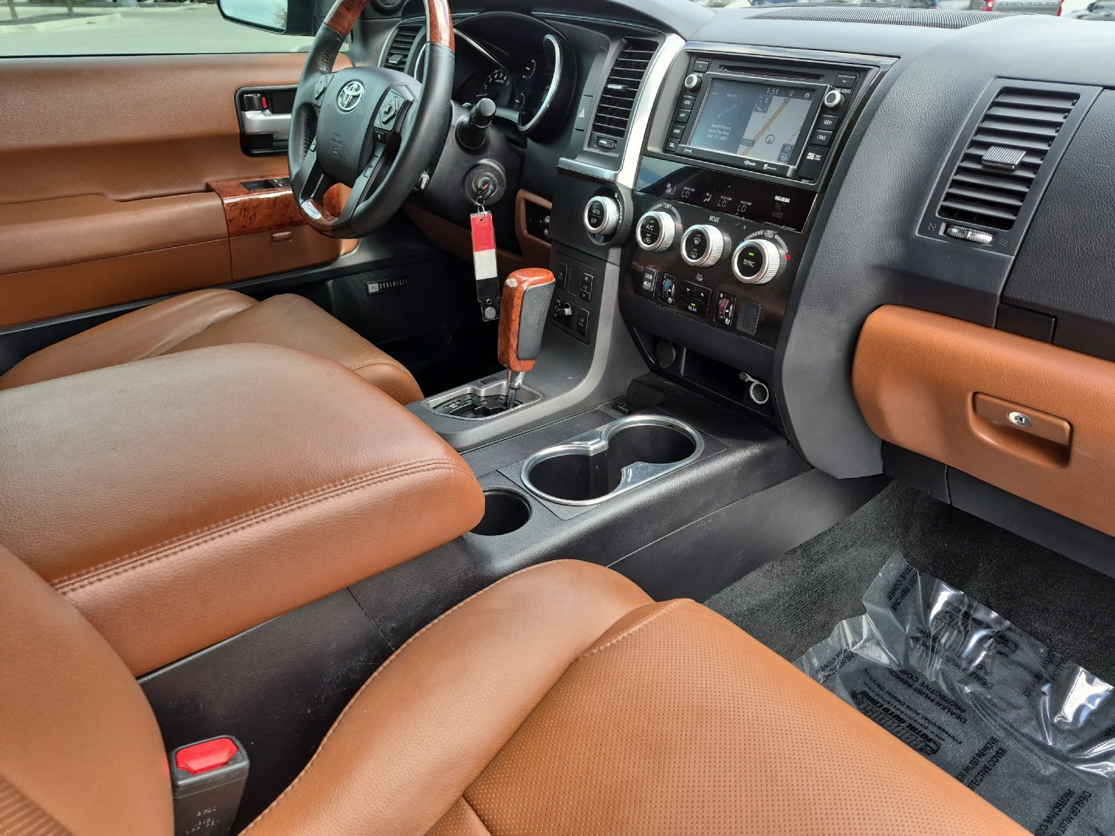 Used 2018 Toyota Sequoia Platinum RWD image 17