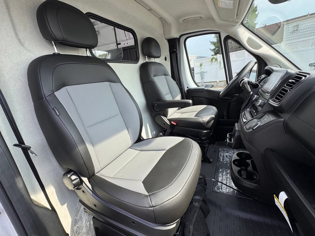 New 2026 RAM ProMaster 2500 w/ Convenience Group FWD image 20