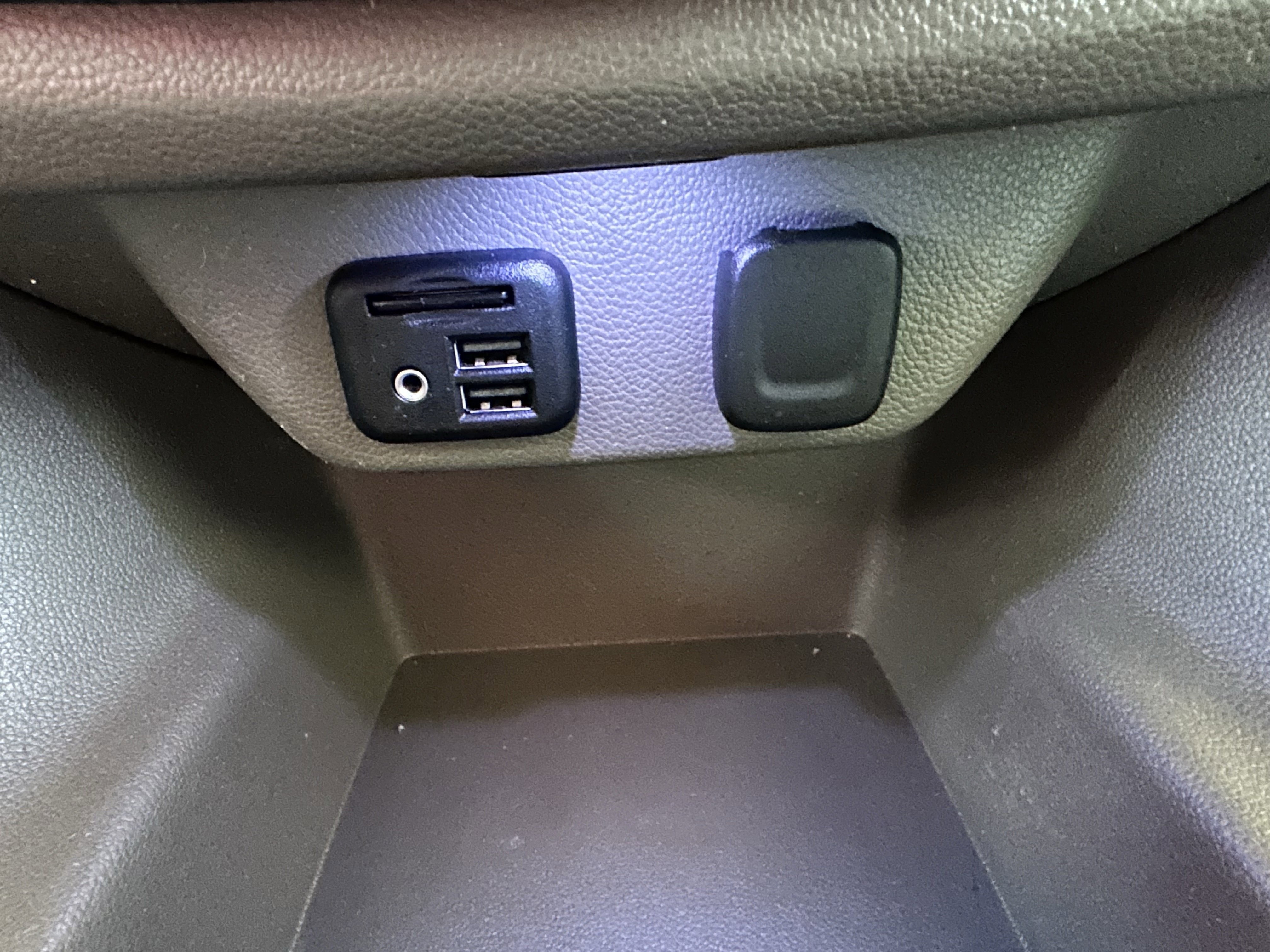 Used 2020 Chevrolet Traverse LT w/ LT Premium Package FWD image 55