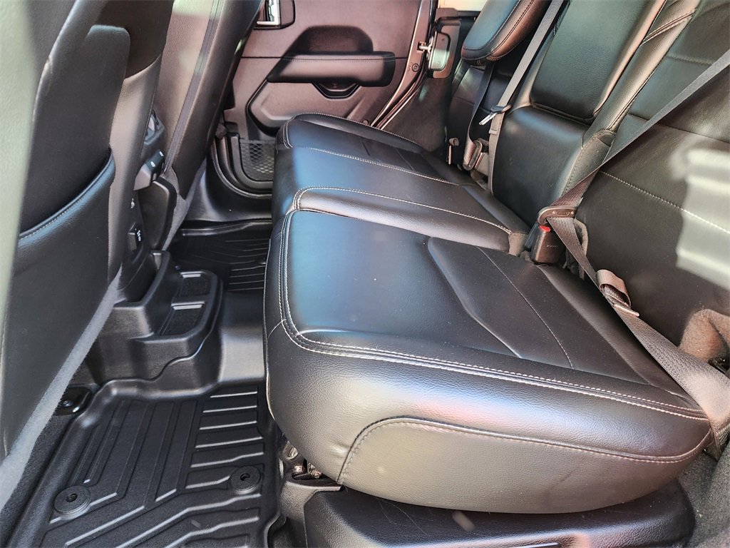 Used 2022 Jeep Wrangler Unlimited Sahara 4xe w/ Cold Weather Group image 8