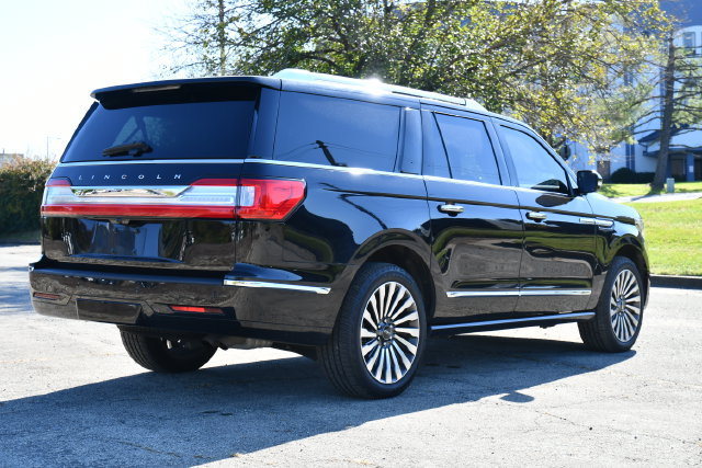Used 2019 Lincoln Navigator L Reserve AWD/4WD image 7