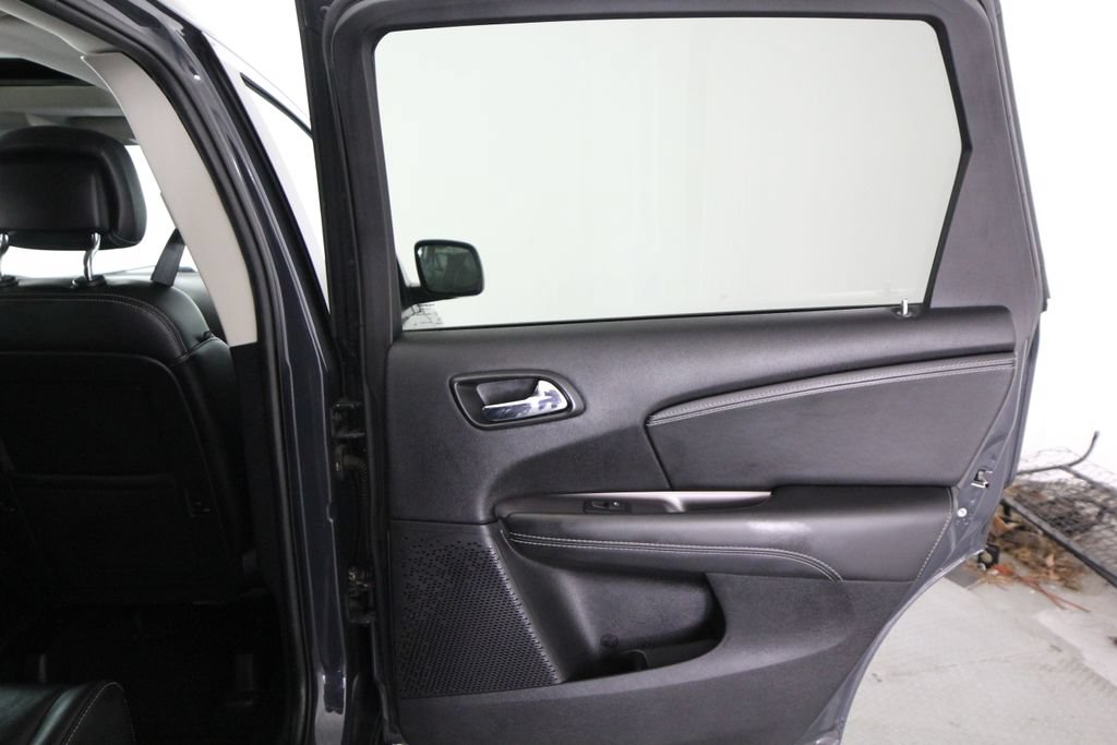Used 2018 Dodge Journey Crossroad w/ Nav & Sun Group AWD/4WD image 40