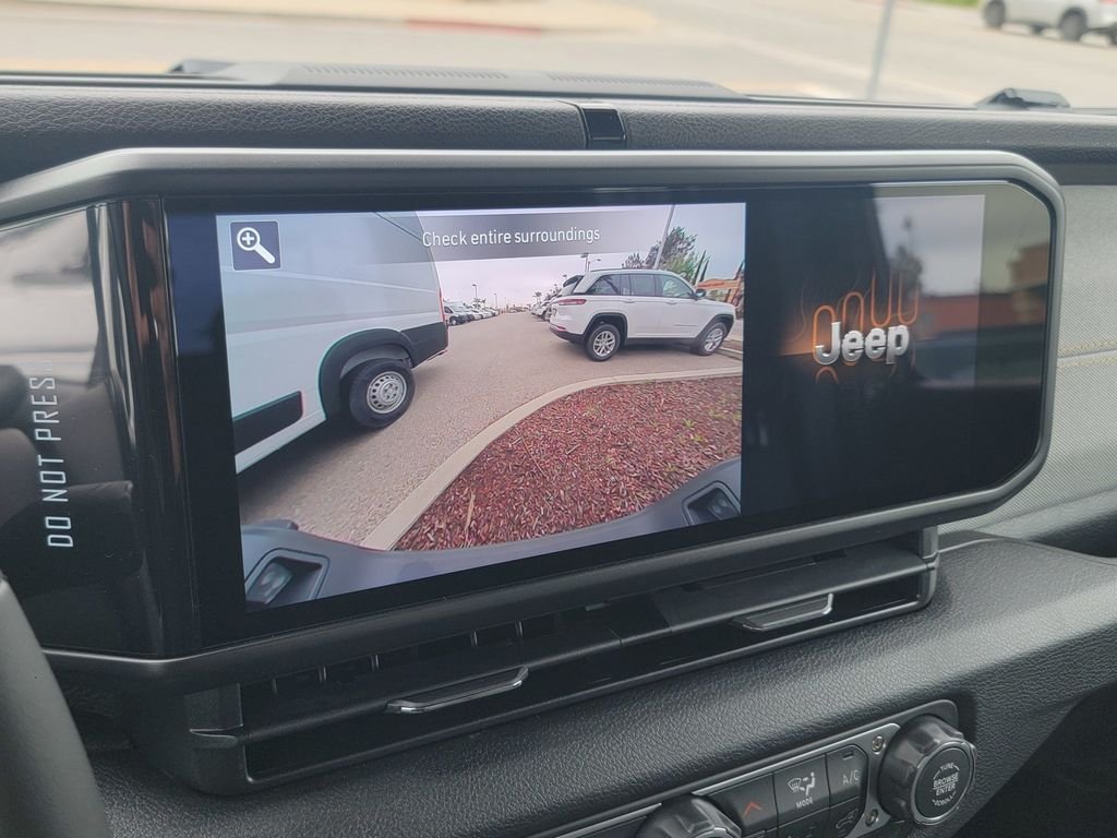 New 2026 Jeep Gladiator Sport AWD/4WD image 16