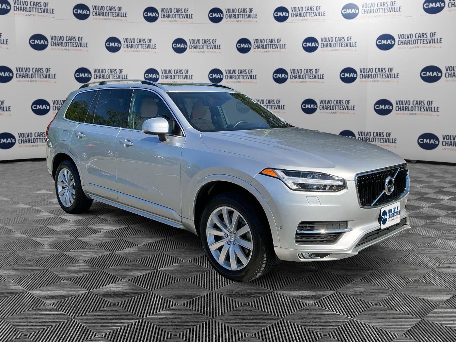 Used 2018 Volvo XC90 T6 Momentum w/ Convenience Package AWD/4WD image 7